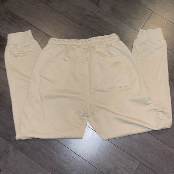 Matching set. - Picture 5 of 5